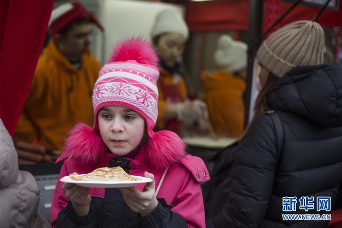 俄罗斯欢度谢肉节 为期7天每天都有不同的庆祝方式