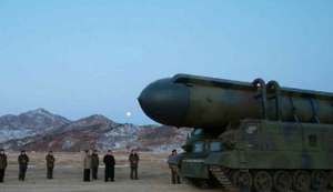 朝鲜导弹掉落日本 网友：希望不会砸坏地上的花花草草
