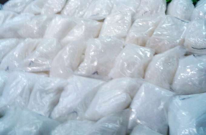 澳查获540公斤冰毒 毒品被藏在396个装蛋白质添加剂的塑料罐中