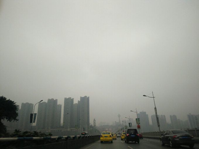 重庆大雾黄色预警：部分地区能见度小于200米 大雾防御指南