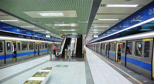 全世界最美的地铁，居然在中国